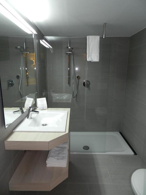 Hotel Edenpark Брюнсюм Экстерьер фото